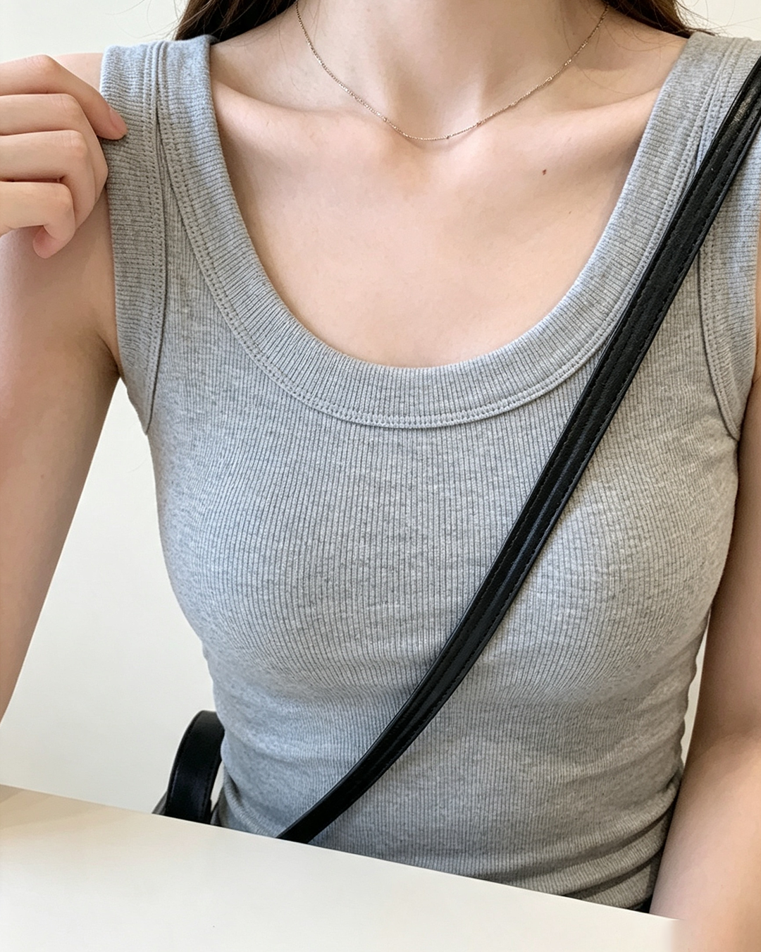 Women U-Neck Ribbed Slim Sleeveless Tank